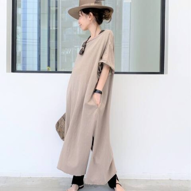 L'Appartement DEUXIEME CLASSE(アパルトモンドゥーズィエムクラス)のPRINTED LONG DRESS/　ベージュ レディースのワンピース(ロングワンピース/マキシワンピース)の商品写真