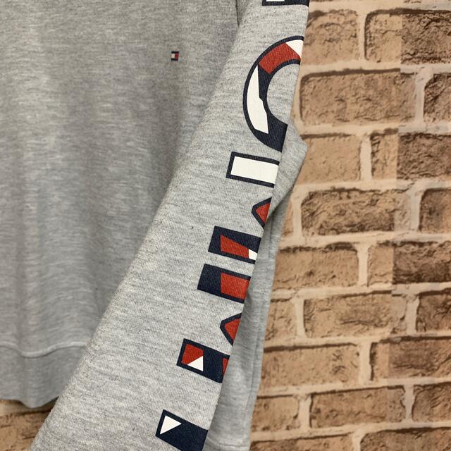 TOMMY HILFIGER(トミーヒルフィガー)のtommy hilfiger kids トレーナー　品番5756 キッズ/ベビー/マタニティのキッズ服男の子用(90cm~)(その他)の商品写真