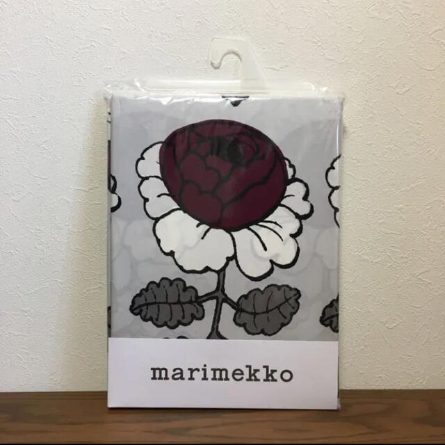 marimekko(マリメッコ)の新品未使用 マリメッコ  マーライスルース 布団、枕カバー デュベカバー キッズ/ベビー/マタニティの寝具/家具(シーツ/カバー)の商品写真