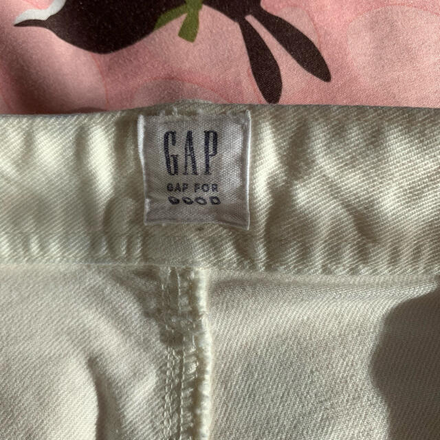 GAP(ギャップ)の新品未着用　GAP ギャップ　ロングパンツ　カジュアルパンツ　ホワイト　白　新品 レディースのパンツ(カジュアルパンツ)の商品写真