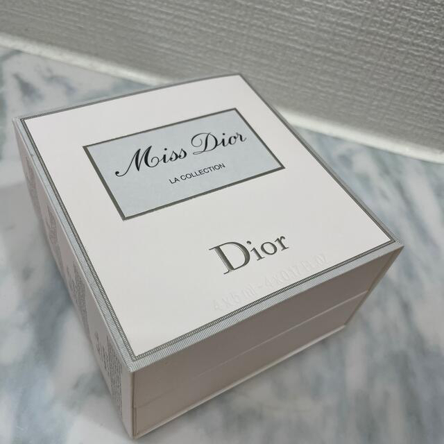 Miss Dior 9240円　ミニ香水セット