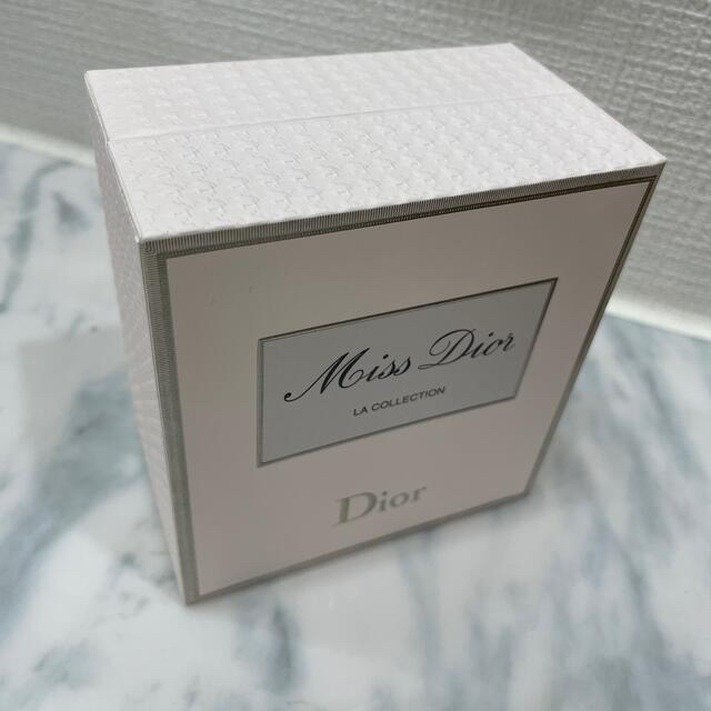 Miss Dior 9240円　ミニ香水セット