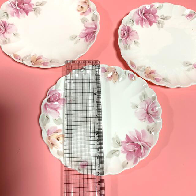 NIKKO(ニッコー)のピンクローズのお皿5枚 インテリア/住まい/日用品のキッチン/食器(食器)の商品写真