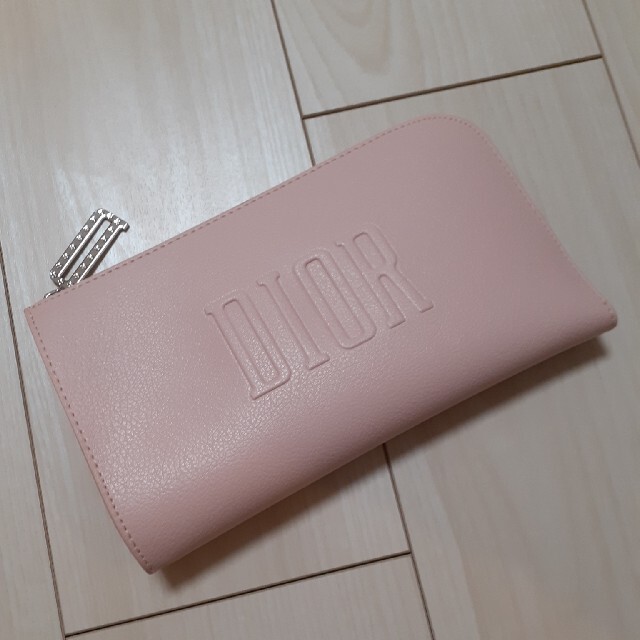 Dior(ディオール)の【未使用美品】Dior ノベルティ ポーチ サクラピンク (おまけ付き★) レディースのファッション小物(ポーチ)の商品写真