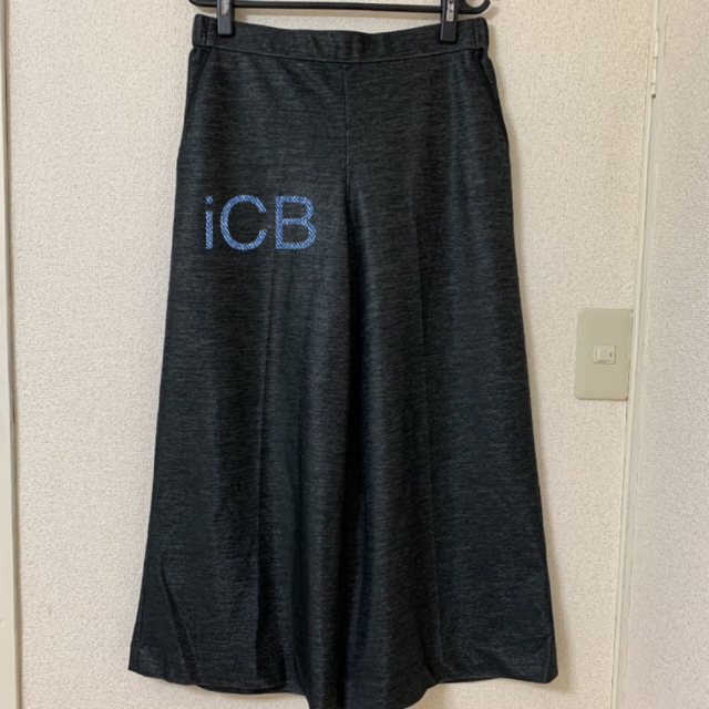 ICB(アイシービー)のiCB アイシービー　ボトムス　ワイドパンツ  レディース　オンワード樫山 レディースのパンツ(その他)の商品写真