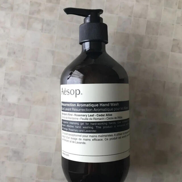 Aesop(イソップ)の新品★巾着つき★Aesop イソップ　レスレクション　ハンドウォッシュ コスメ/美容のボディケア(ボディソープ/石鹸)の商品写真