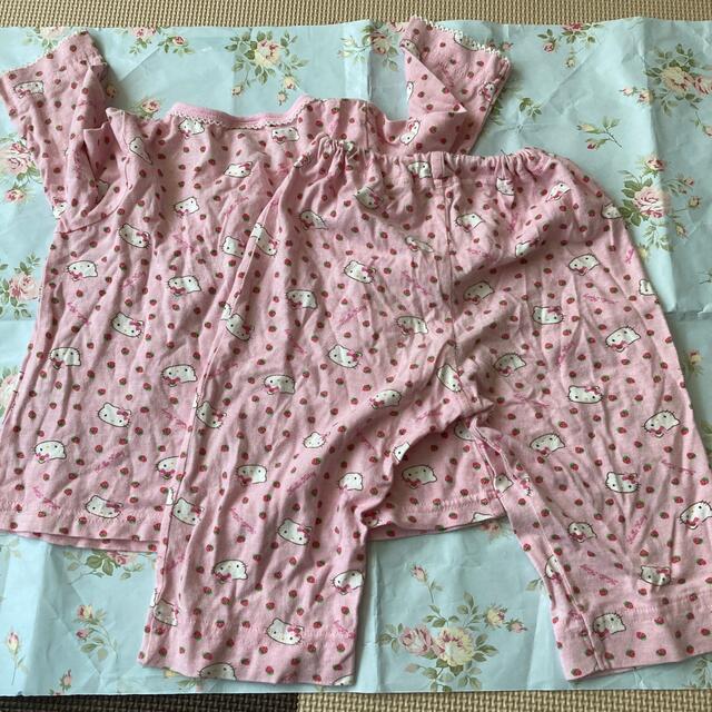 サンリオ(サンリオ)のキティ パジャマ90 キッズ/ベビー/マタニティのキッズ服女の子用(90cm~)(パジャマ)の商品写真