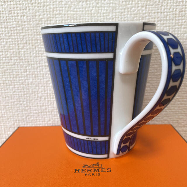 Hermes(エルメス)の【新品 未使用】エルメス ブルーダイユール マグカップ No.2 インテリア/住まい/日用品のキッチン/食器(食器)の商品写真