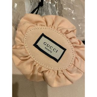 グッチ(Gucci)の未使用　GUCCI ミニ巾着ポーチ　花柄　(ポーチ)