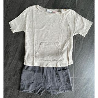 ザラ(ZARA)のZARA Tシャツ&ハーフパンツ(Tシャツ/カットソー)