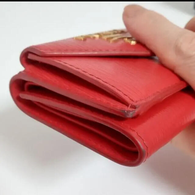 PRADA(プラダ)の即日発送！美品PRADAコンパクト三つ折り財布 レディースのファッション小物(財布)の商品写真