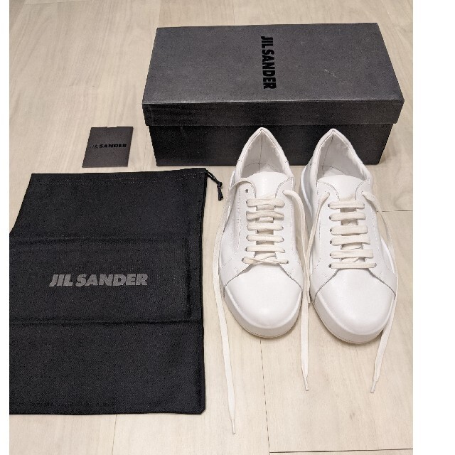 Jil Sander(ジルサンダー)のJil Sander　ホワイトレザースニーカー レディースの靴/シューズ(スニーカー)の商品写真