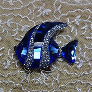 スワロフスキー(SWAROVSKI)の《SWAROVSKI》熱帯魚 エンゼルフィッシュ ブローチ(ブローチ/コサージュ)