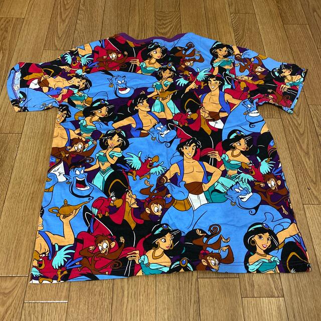 Disney(ディズニー)のディズニー　アラジン総柄Tシャツ レディースのトップス(Tシャツ(半袖/袖なし))の商品写真