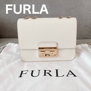 フルラ(Furla)のフルラ　FURLA メトロポリス　ホワイト(ショルダーバッグ)