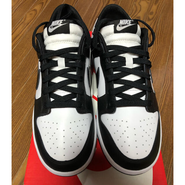 NIKE(ナイキ)のNIKE DUNK LOW RETRO Black White panda メンズの靴/シューズ(スニーカー)の商品写真