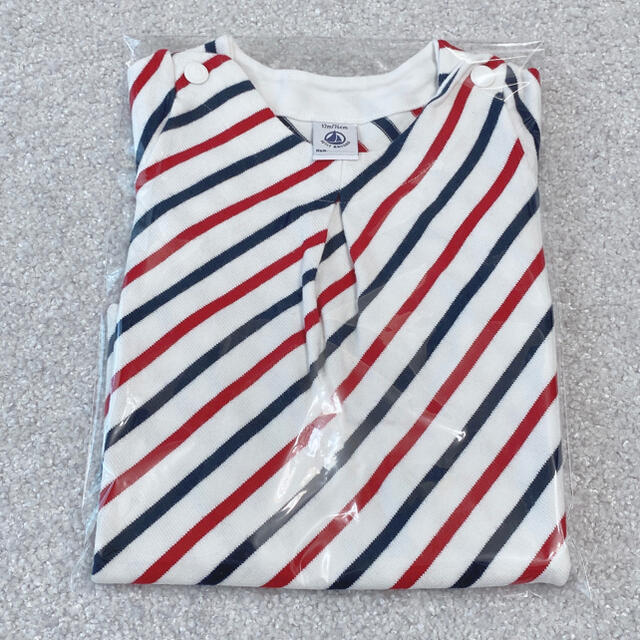 PETIT BATEAU(プチバトー)のプチバトー♬トリコロールマリニエールワンピース キッズ/ベビー/マタニティのベビー服(~85cm)(ワンピース)の商品写真