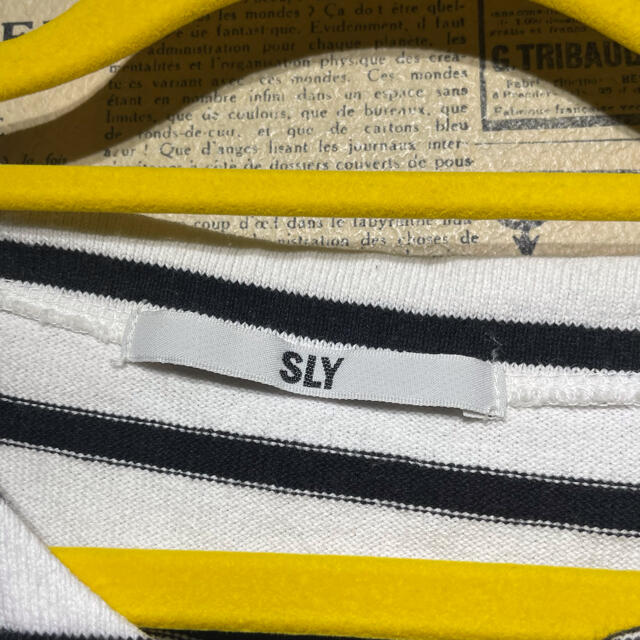 SLY(スライ)のSLY スライ 長袖ボーダーカットソー size F レディースのトップス(カットソー(長袖/七分))の商品写真