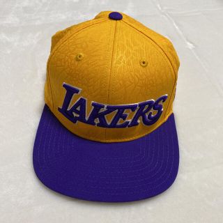 アディダス(adidas)の【NBA】LAKERSキャップ(帽子)(キャップ)