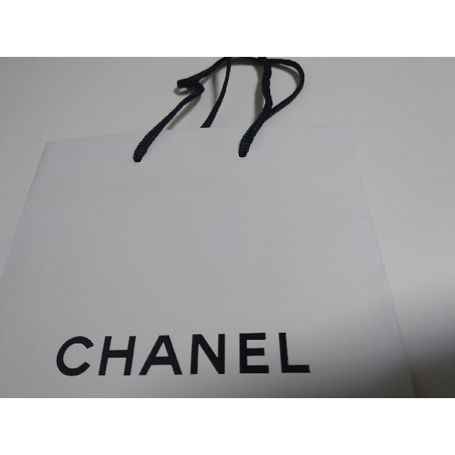 CHANEL(シャネル)のCHANEL　シャネル　ショッパー　紙袋 レディースのバッグ(ショップ袋)の商品写真