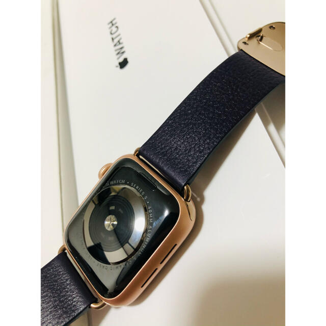 Apple - Apple watch series 5 ゴールド 40mmの通販 by hello summer｜アップルウォッチならラクマ Watch セール通販