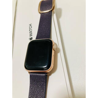 アップルウォッチ(Apple Watch)のApple watch series 5 ゴールド　40mm(その他)