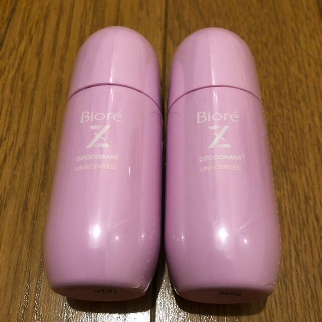 Biore(ビオレ)の【未使用品】ビオレZ 薬用デオドラント ロールオン  無香料   2本セット！！ コスメ/美容のボディケア(制汗/デオドラント剤)の商品写真