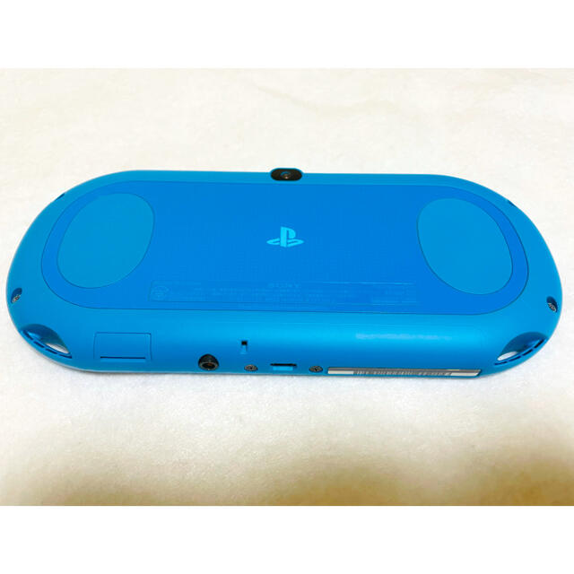 PlayStation Vita(プレイステーションヴィータ)のPSVita PCH-2000 ZA23 アクアブルー 画面傷無し エンタメ/ホビーのゲームソフト/ゲーム機本体(家庭用ゲーム機本体)の商品写真