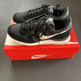 ナイキ Internationalistの通販 1 000点以上 Nikeを買うならラクマ ナイキ Internationalistの通販 1 000点以上 Nikeを買うならラクマ