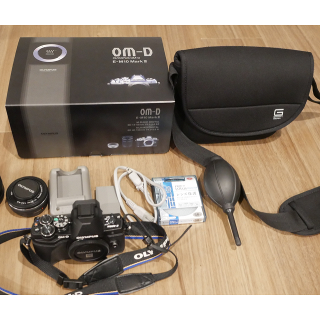 OLYMPUS(オリンパス)のOM-D EM10 MarkIII 美品（ほぼ未使用） スマホ/家電/カメラのカメラ(ミラーレス一眼)の商品写真