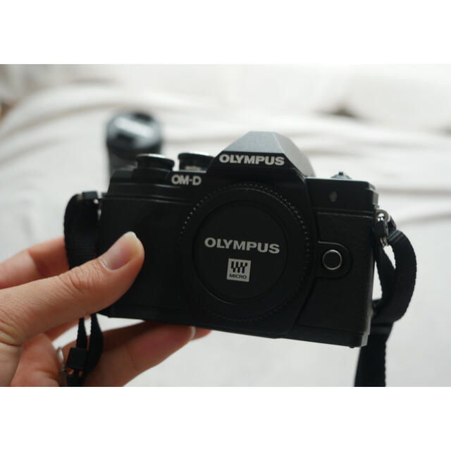 OLYMPUS(オリンパス)のOM-D EM10 MarkIII 美品（ほぼ未使用） スマホ/家電/カメラのカメラ(ミラーレス一眼)の商品写真