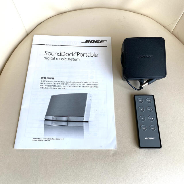 BOSE(ボーズ)のBOSE SoundDock Portable Bluetoothセット 美品 スマホ/家電/カメラのオーディオ機器(スピーカー)の商品写真