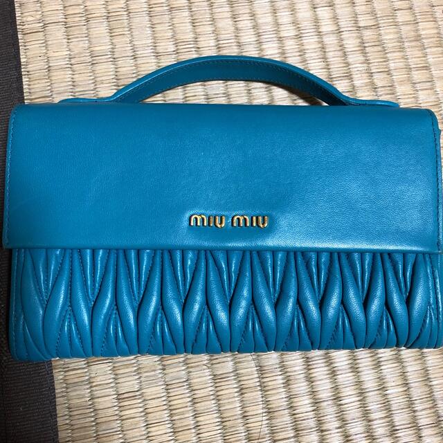 miumiu(ミュウミュウ)の財布 レディースのファッション小物(財布)の商品写真