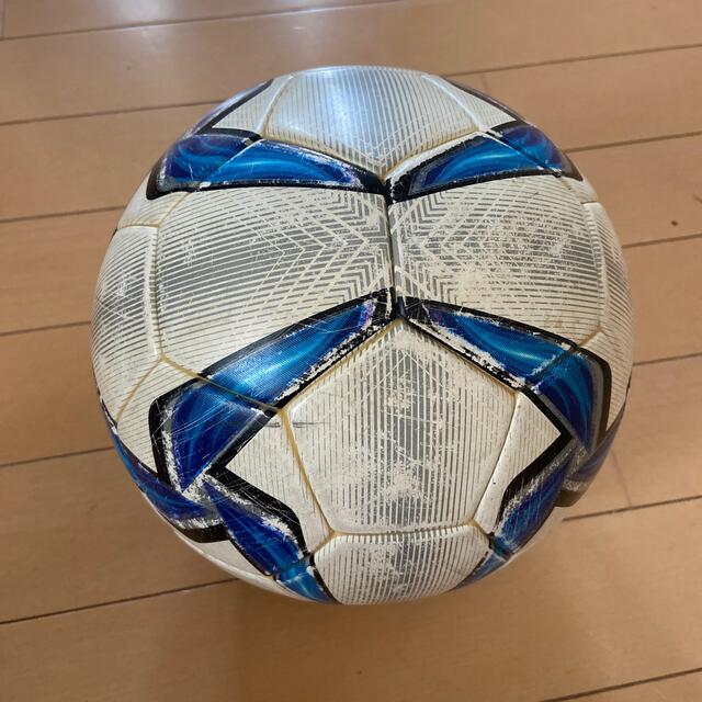 vantaggioジュニアサッカーボール4号(u-12)  スポーツ/アウトドアのサッカー/フットサル(ボール)の商品写真