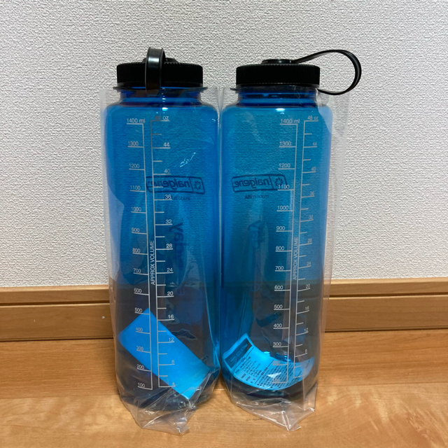 Nalgene(ナルゲン)の【未使用品】ナルゲンボトル 1.5ℓ 2本 nalgene 小傷 フィルムカス有 スポーツ/アウトドアのスポーツ/アウトドア その他(その他)の商品写真