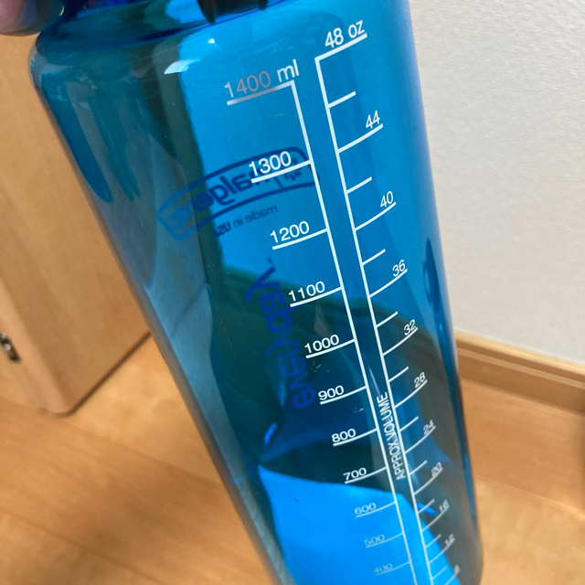 Nalgene(ナルゲン)の【未使用品】ナルゲンボトル 1.5ℓ 2本 nalgene 小傷 フィルムカス有 スポーツ/アウトドアのスポーツ/アウトドア その他(その他)の商品写真