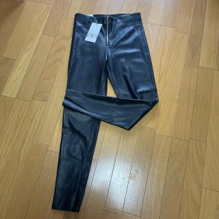 ザラ(ZARA)のZARA レザースキニー(スキニーパンツ)