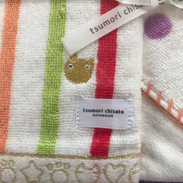 TSUMORI CHISATO(ツモリチサト)の新品 tsumori chisato タオルハンカチ2枚セット＋オマケタオル レディースのファッション小物(ハンカチ)の商品写真