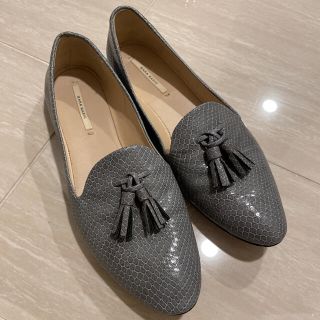 ザラ(ZARA)のZARA ザラ　タッセル　パイソンローファー　パンプス(ローファー/革靴)