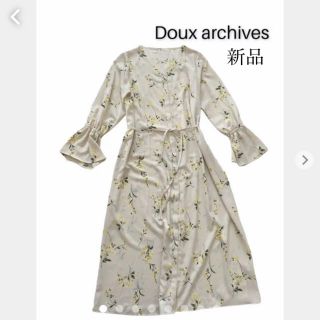 ドゥアルシーヴ(Doux archives)の【未使用タグつき】ドュアルシーヴ　シャツワンピース　ロング　白　花柄　(ロングワンピース/マキシワンピース)