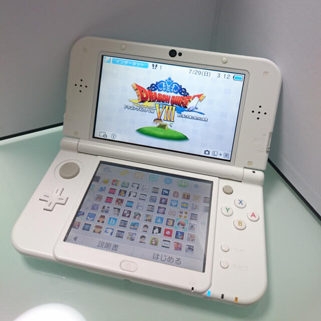 【美品！ソフト内蔵あり完動品】 new3DS LL 　ドラクエ8 エンタメ/ホビーのゲームソフト/ゲーム機本体(携帯用ゲーム機本体)の商品写真