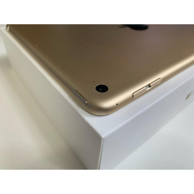 iPad(アイパッド)の箱、備品付【画面美麗コスパ最強】iPad mini 4【第4世代】Wi-Fモデル スマホ/家電/カメラのPC/タブレット(タブレット)の商品写真