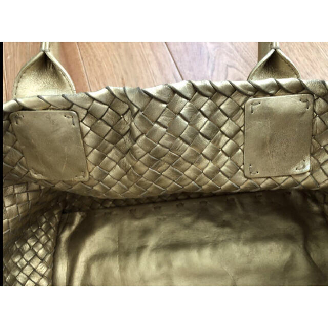 Bottega Veneta(ボッテガヴェネタ)の限定色　ボッテガヴェネタ　BOTTEGAVENETA ミニカバ　トートバッグ レディースのバッグ(トートバッグ)の商品写真