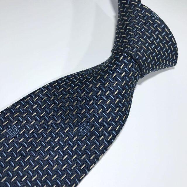 GIVENCHY(ジバンシィ)の【ゴッド様】ジバンシー イタリア製 高級シルク ネクタイ 総柄 4Gロゴ メンズのファッション小物(ネクタイ)の商品写真