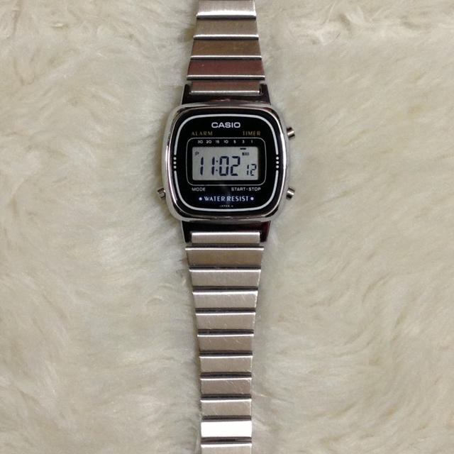 Casio Casioデジタル腕時計 の通販 By るー カシオならラクマ