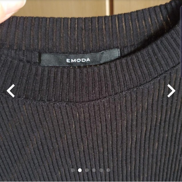 EMODA(エモダ)のEMODA 黒カットソー レディースのトップス(カットソー(半袖/袖なし))の商品写真