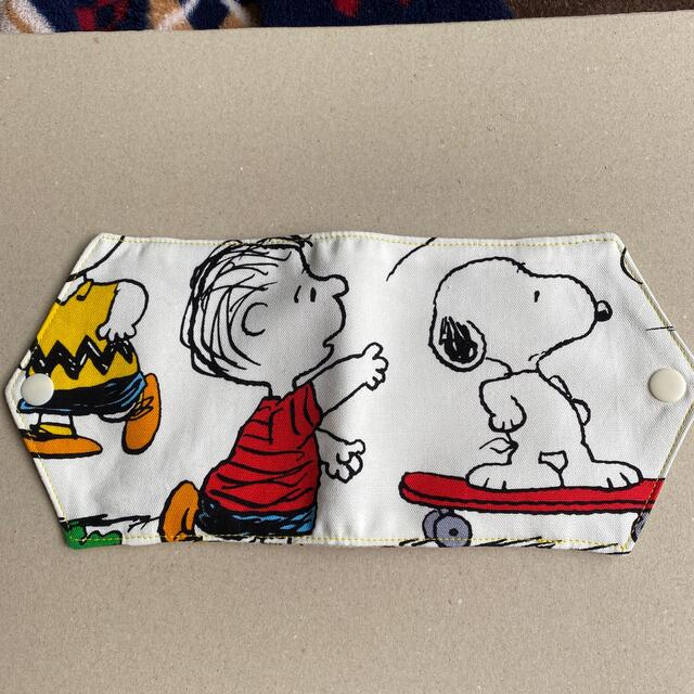 SNOOPY(スヌーピー)のスヌーピー　マスク仮置き　マスクカバー ハンドメイドの生活雑貨(雑貨)の商品写真