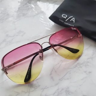 クエイアイウェアオーストラリア(Quay Eyeware Australia)のquay australia サングラス ティアドロップ カラーレンズ(サングラス/メガネ)