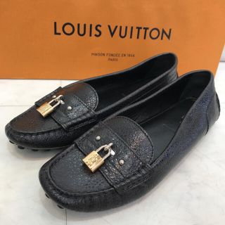 ルイヴィトン(LOUIS VUITTON)の☆未使用品☆ルイヴィトン ドライビングシューズ ローファー パドロック(ローファー/革靴)