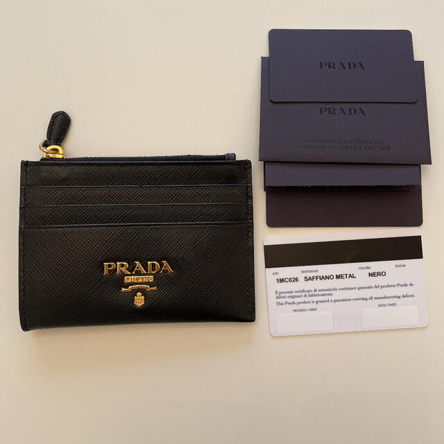 PRADA(プラダ)のcoco様専用　プラダ　サフィアーノ　小銭入れ付きカード入れ メンズのファッション小物(コインケース/小銭入れ)の商品写真